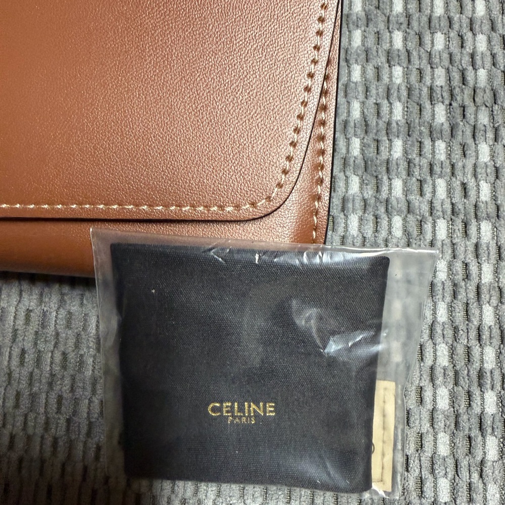 Celine sunglasses case - Picture 3 of 7